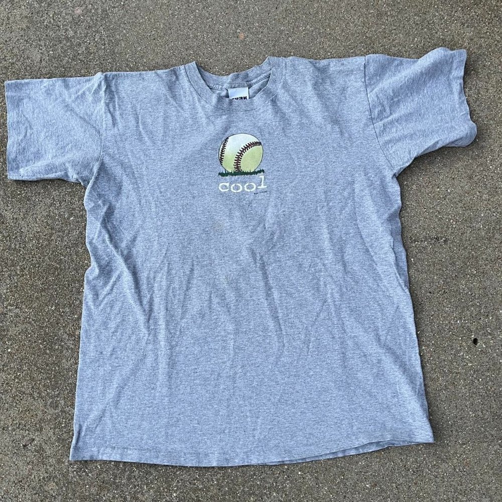 1997 Baseball "cool" Tee Sz L (24x29)